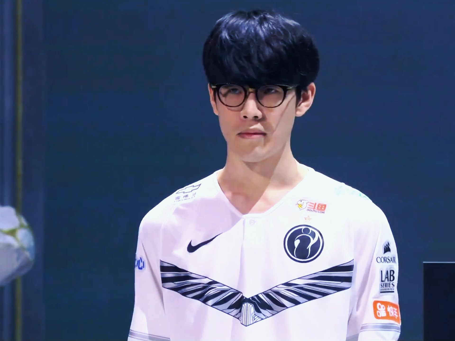 在足球场上 在足球场上