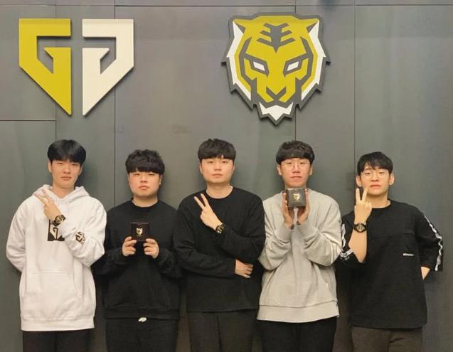 在众多晋级 在众多晋级