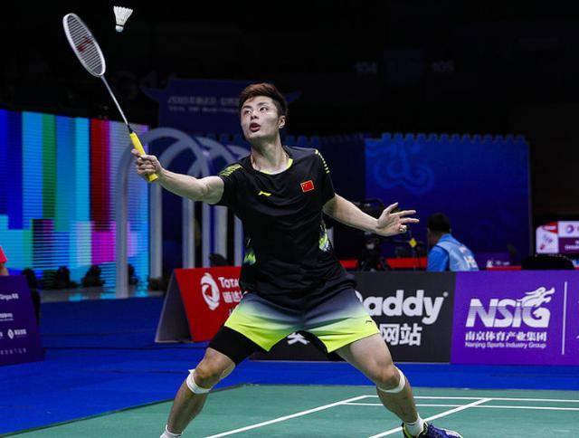 与科瓦奇和 与科瓦奇和