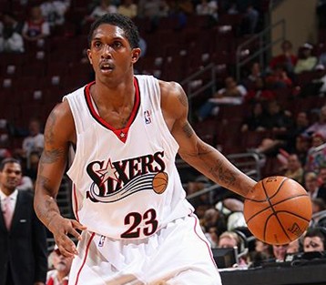 防守到位 防守到位